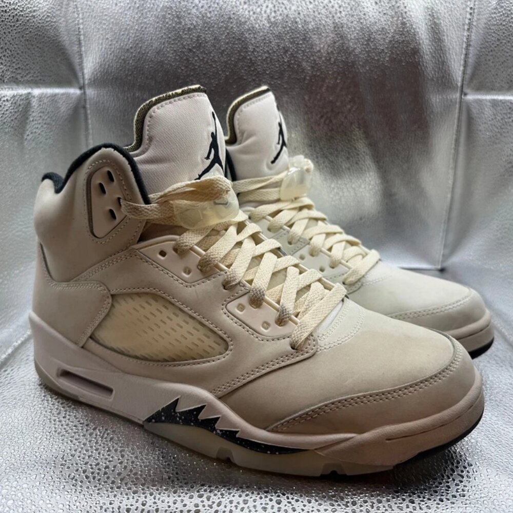 Size 9 - Nike Air Jordan 5 Retro SE White Black Basketball Sneakers FN7405-100
